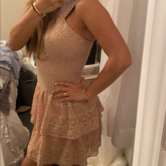 Lace Party Dress - Picture 3 of 5